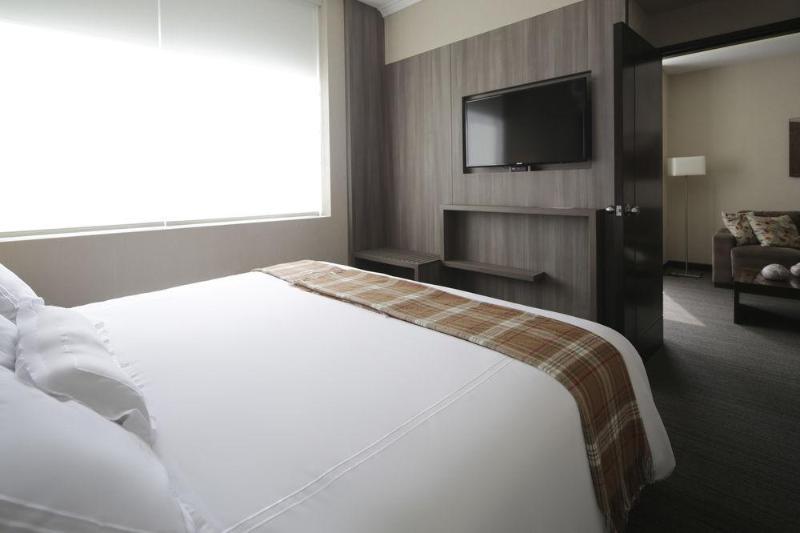 Casa Andina Premium Trujillo Hotel Encalada Kültér fotó
